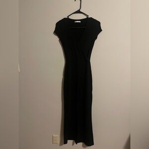 Reformation Jeans Black V Neck long jumper size extra small